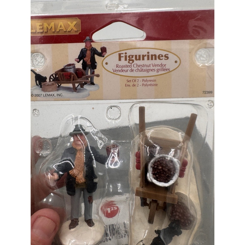 Lemax ROASTED CHESTNUT VENDOR Poly-Resin Figurine Christmas Figure 2007 72399